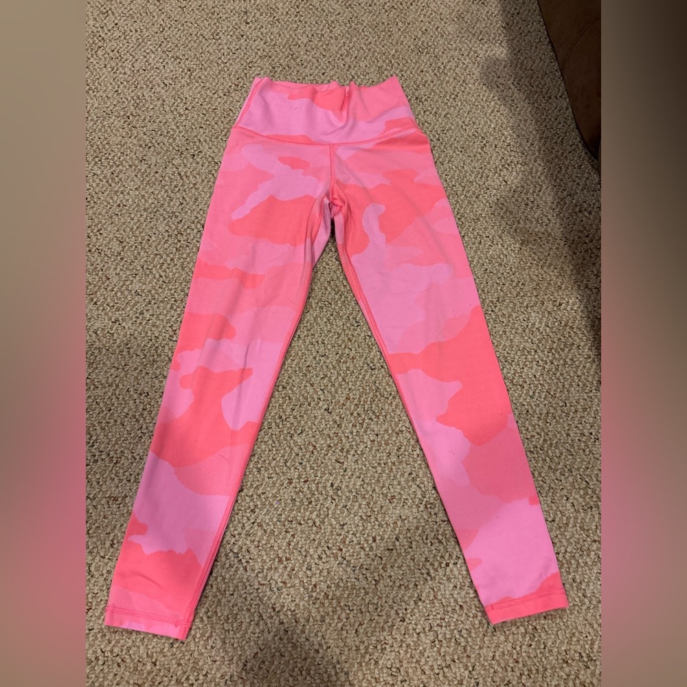 Aerie Pink Camo Leggings